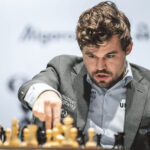 Carlsen bảo vệ ngôi vua cờ lần 4